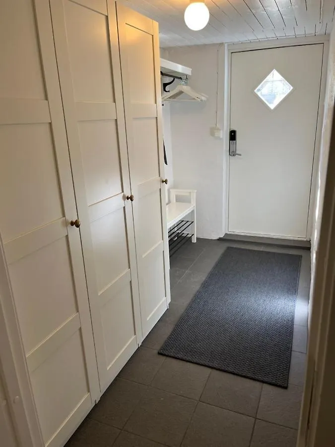 Central Living With Many Beds And Private Garden! Gothenburg