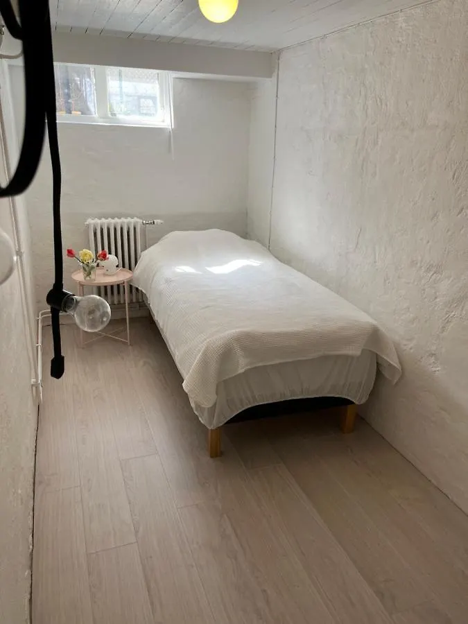 Central Living With Many Beds And Private Garden! Gothenburg Sweden